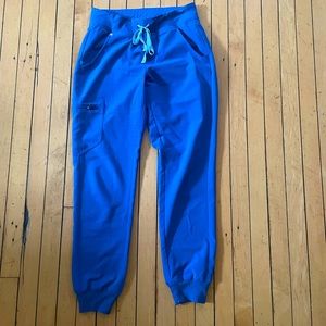 GENTLY WORM Figs Zamora joggers